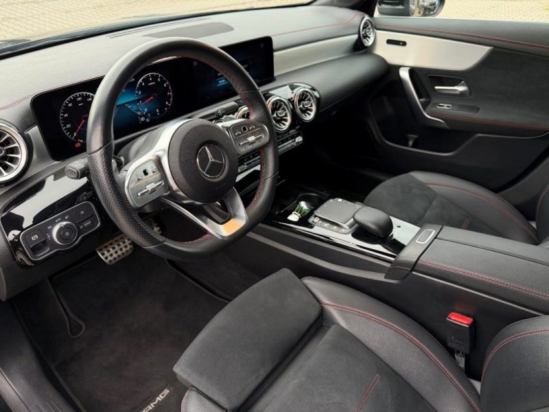 MERCEDES-BENZ CLA 200 AMG 2022