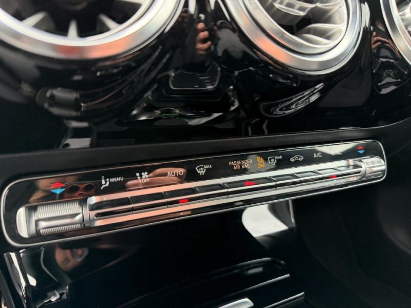 MERCEDES-BENZ CLA 200 AMG 2022