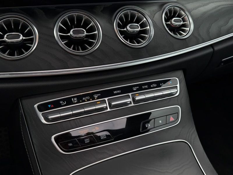 MERCEDES-BENZ E 220 D AMG COUPE FULL 2023