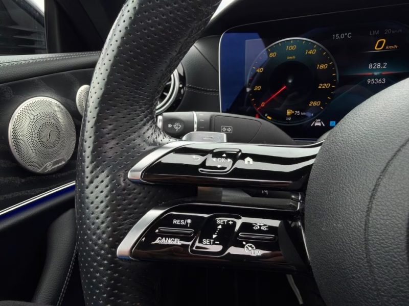 MERCEDES-BENZ E 220 D AMG COUPE FULL 2023
