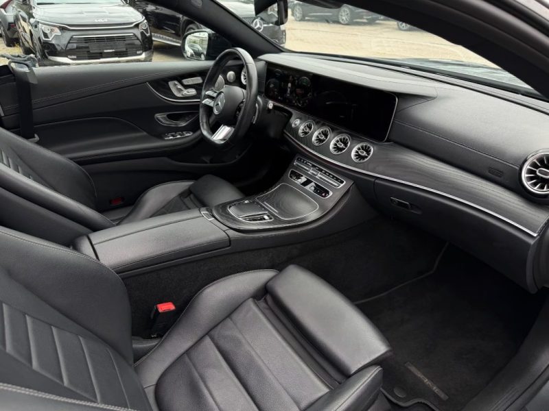 MERCEDES-BENZ E 220 D AMG COUPE FULL 2023