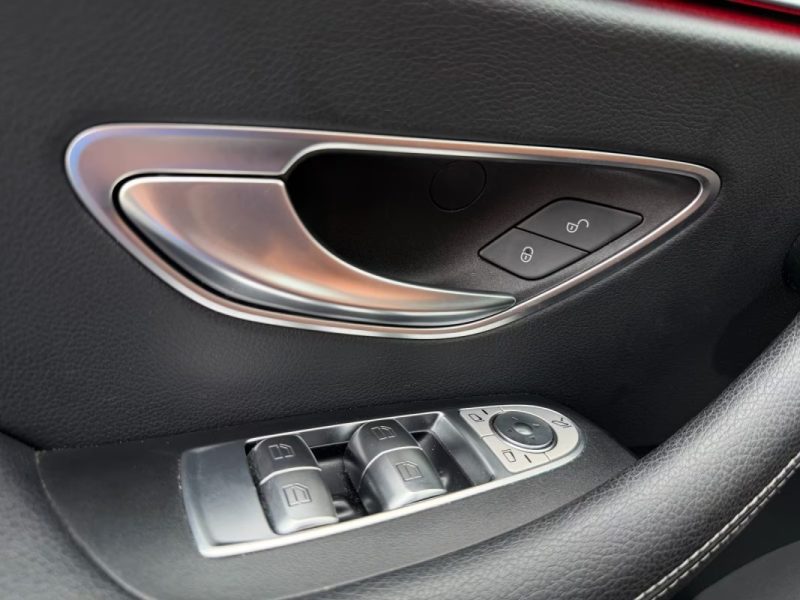 MERCEDES-BENZ E 220 D AMG COUPE FULL 2023