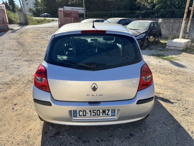 RENAULT CLIO III EXTREME 1.5 DCI 85 2008