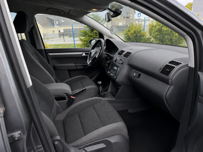 Volkswagen Touran 1.6 TDI 105ch Confortline Bluemotion Tech - Garantie
