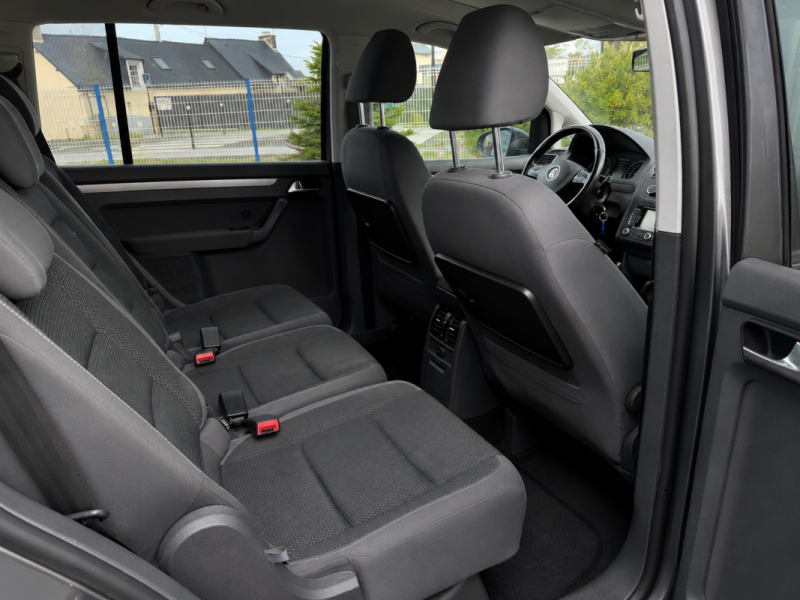 Volkswagen Touran 1.6 TDI 105ch Confortline Bluemotion Tech - Garantie