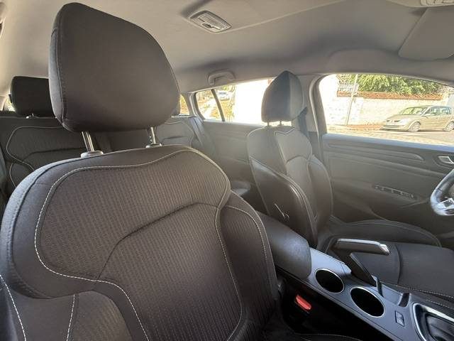RENAULT MEGANE 4 ESTATE 1.3 TCE 140 BUSINESS EDC / CARPLAY / CAMERA DE RECUL  2019 / 1ERE MAIN
