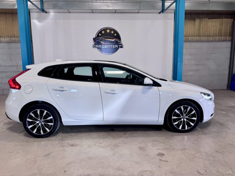 VOLVO V40 T2 2.0 TI 122ch Signature Edition BVM6 5 portes