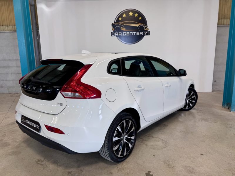 VOLVO V40 T2 2.0 TI 122ch Signature Edition BVM6 5 portes