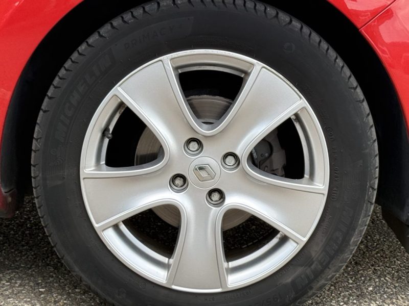 Renault Clio 1.5 Dci 90 Dynamique Garantie 6 Mois