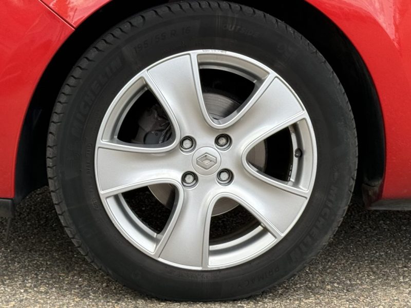 Renault Clio 1.5 Dci 90 Dynamique Garantie 6 Mois