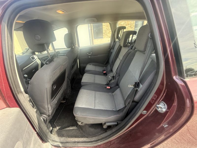 RENAULT SCENIC GRAND 1.6 DCI 130 BOSE 7P 