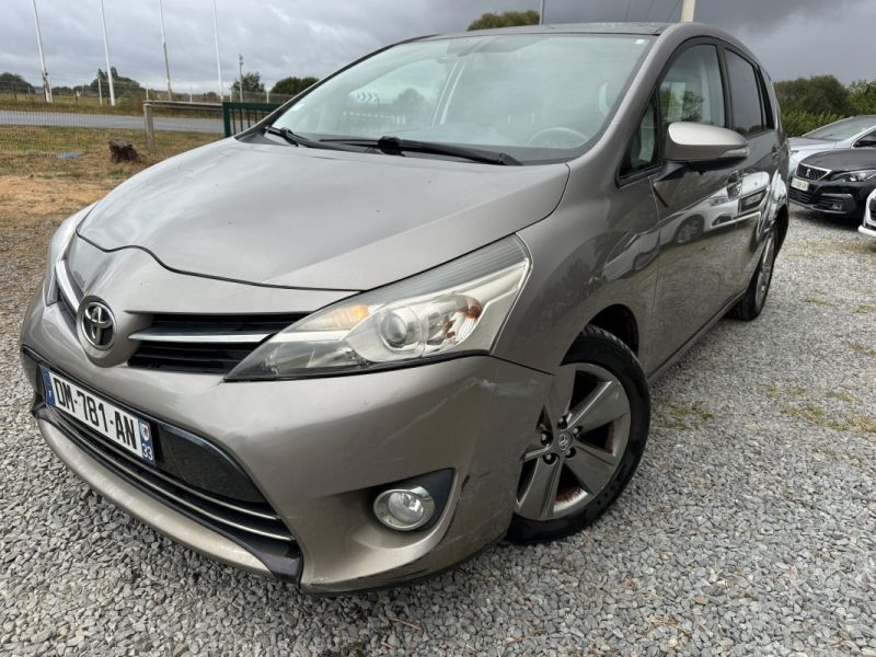 TOYOTA VERSO 150 D-CAT EXECUTIVE BA 2014