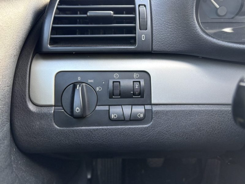 B.M.W. SERIE 3 320CI 2.2I - 24V L6 2002