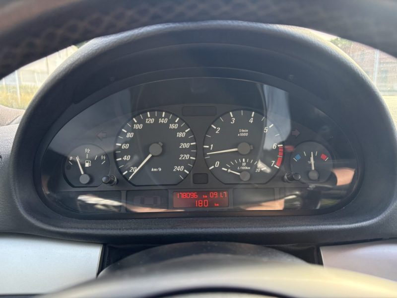 B.M.W. SERIE 3 320CI 2.2I - 24V L6 2002