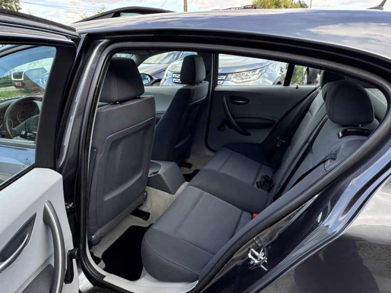 BMW 116 I PACK SPORT CLIM/TOIT 119000KM 1er MAIN GARANTIE 6 MOIS 