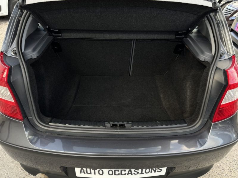 BMW 116 I PACK SPORT CLIM/TOIT 119000KM 1er MAIN GARANTIE 6 MOIS 