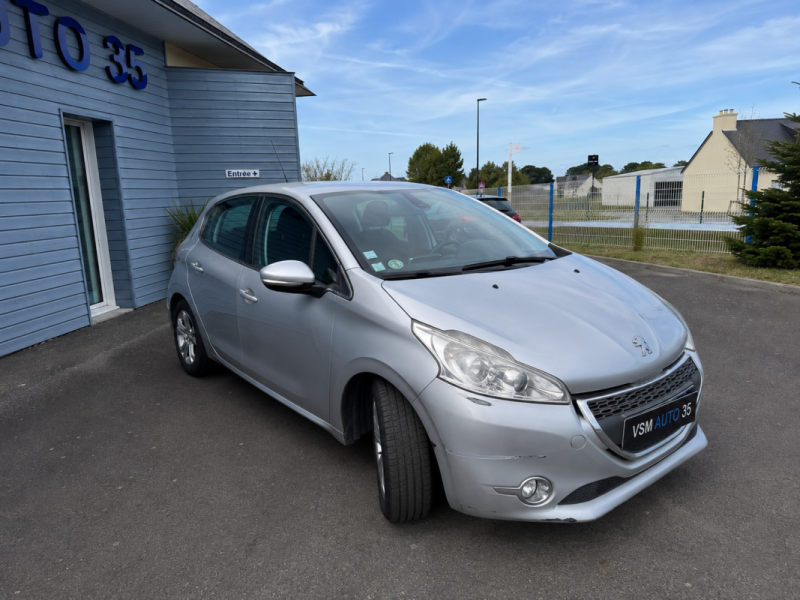 PEUGEOT 208 1.6 E-HDI 92ch Allure -  1er main - Garantie