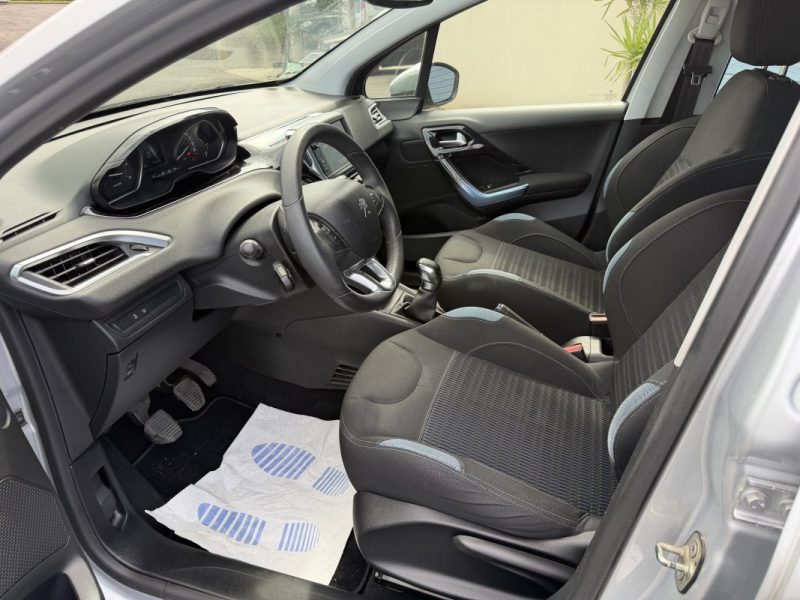 PEUGEOT 208 1.6 E-HDI 92ch Allure -  1er main - Garantie