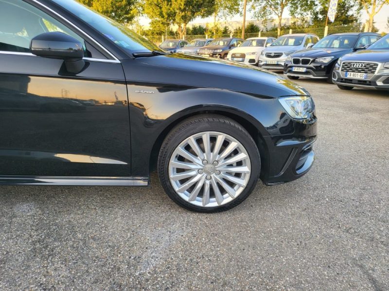 AUDI A3 E-TRON 1.4 TFSI DESIGN LUXE S TRONIC 2017