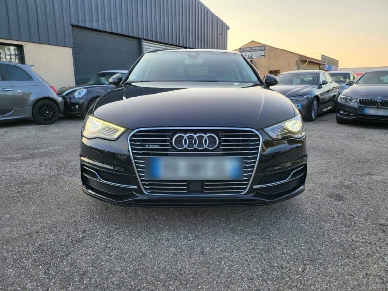 AUDI A3 E-TRON 1.4 TFSI DESIGN LUXE S TRONIC 2017