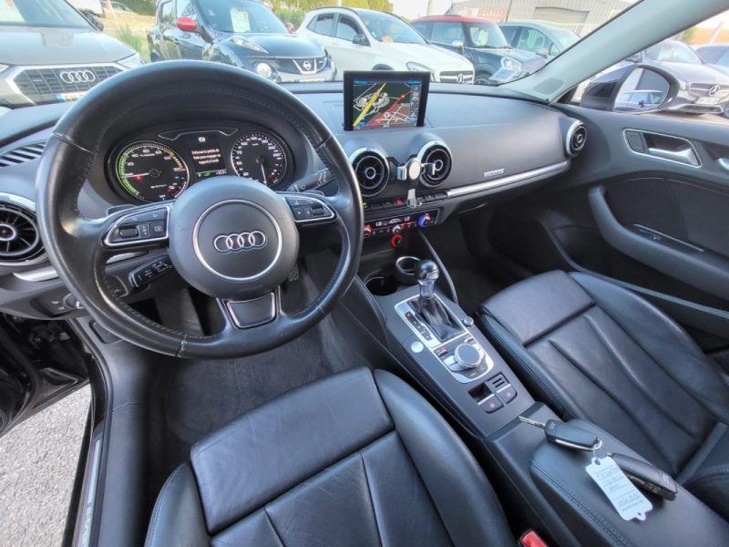 AUDI A3 E-TRON 1.4 TFSI DESIGN LUXE S TRONIC 2017