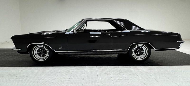  1965 BUICK  RIVIERA HARDTOP 