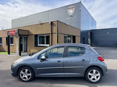 PEUGEOT 207 1.6 HDI 92 FELINE 2011