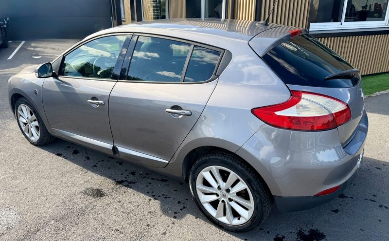 RENAULT MEGANE 1.5 DCI 110 EXPRESSION EDC 2012