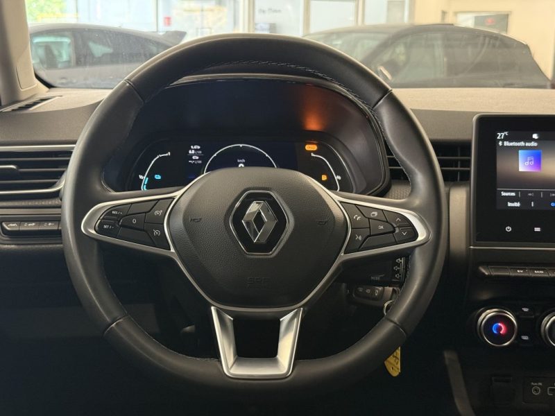 RENAULT CLIO V  1.6 E-TECH 145 CH FULL HYBRID EQUILIBRE - CARPLAY  2023