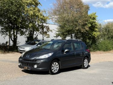 Peugeot 207 SW 1.6 VTi 120 ch Premium - Attelage - Clim - Toit Pano - révisée & garantie 6 mois