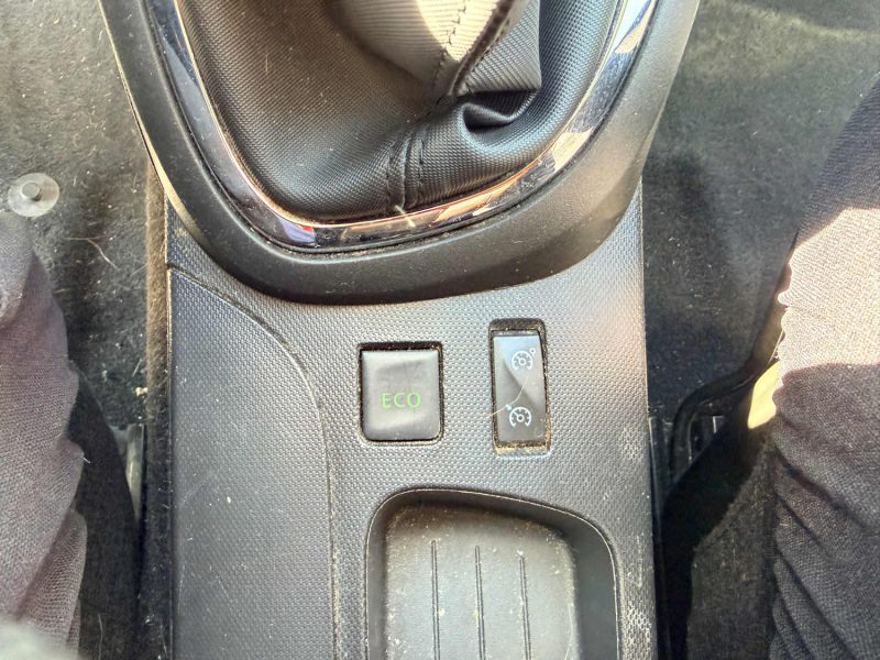 RENAULT CAPTUR  TCE 90 ENERGY S&S ECO2 INTENS 101MKM