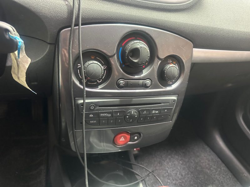 RENAULT CLIO 1.5 DCI EXPRESSION CLIM 2012