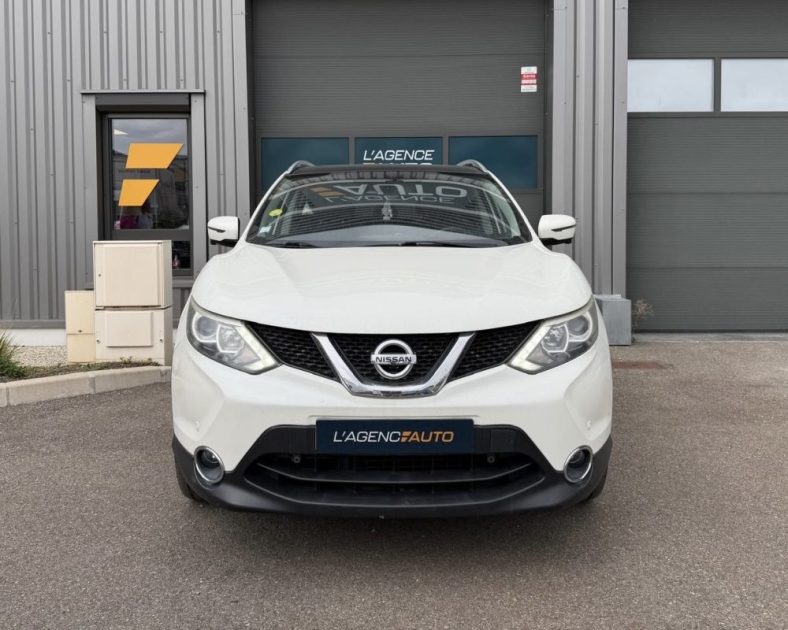 NISSAN QASHQAI 1.6 dCi 130 CV N-CONNECTA - ATTELAGE - CAMERA DE RECUL - ENTRETIEN COMPLET