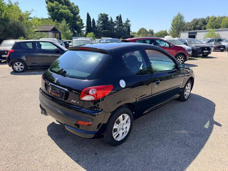 PEUGEOT 206+ 1.4 HDI 68CH FAP BLUE LION GÉNÉRATION 131MKM