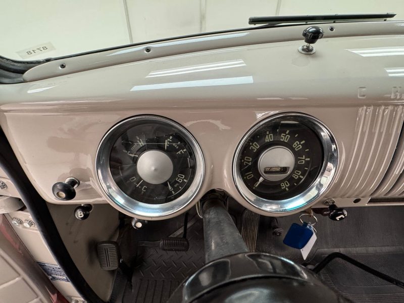 1964 Chevrolet C10 Short Bed Pickup  Entièrement restauré