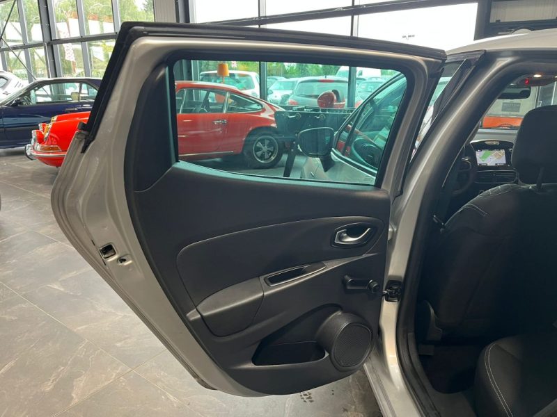 🚗 RENAULT CLIO IV 0.9 TCE 90ch ⚙️ LIMITED 📱 Bluetooth 🧭 Navigation ❄️ Climatisation