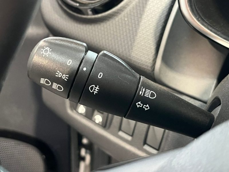 🚗 RENAULT CLIO IV 0.9 TCE 90ch ⚙️ LIMITED 📱 Bluetooth 🧭 Navigation ❄️ Climatisation