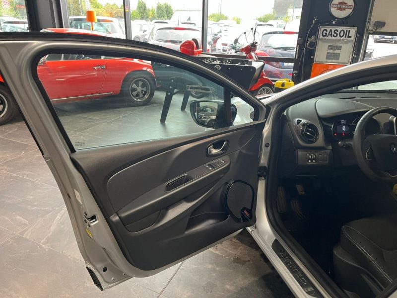 🚗 RENAULT CLIO IV 0.9 TCE 90ch ⚙️ LIMITED 📱 Bluetooth 🧭 Navigation ❄️ Climatisation