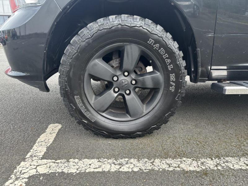 DODGE RAM 1500 5.7 V8 390 HEMI CREW CAB 