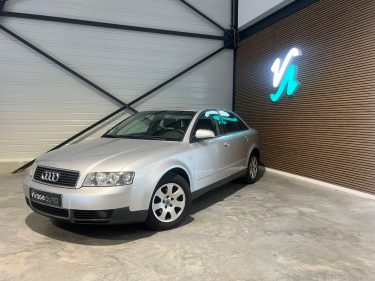 AUDI - A4 - 1.9 TDI - 101 cv -  REFERENCE - 2002 - 306 000 km - Attelage 
