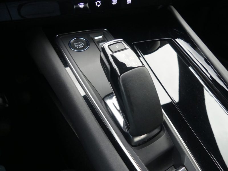 PEUGEOT 508 HYBRID 225 ALLURE PACK E-EAT8 2023