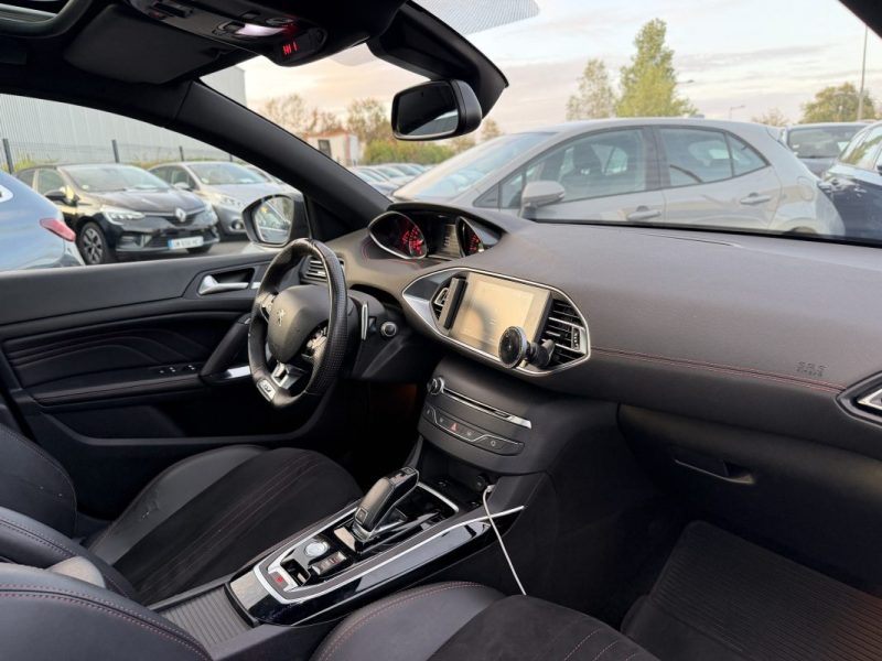 PEUGEOT 308 GT 2.0 BLUEHDI 180CH EAT8 / TOIT PANO / DENON 