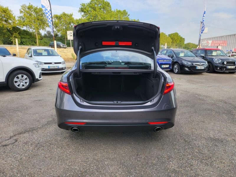 ALFA ROMEO GIULIA 2.2 JTD 180 SUPER AT 2017