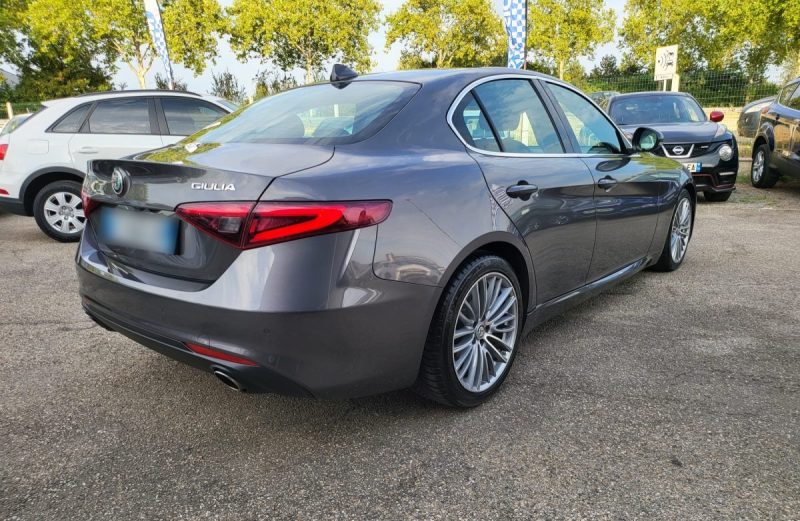 ALFA ROMEO GIULIA 2.2 JTD 180 SUPER AT 2017