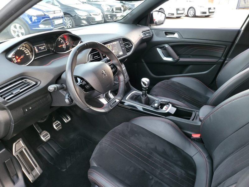 Peugeot 308 II GT 1,6 THP 205 ch 2016