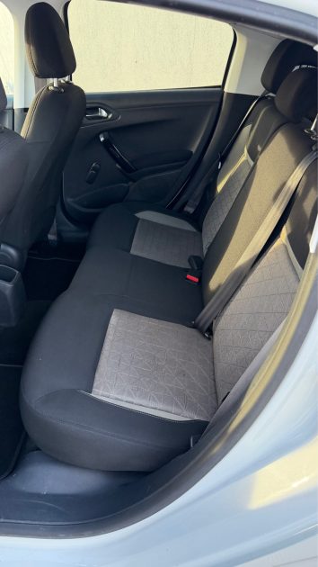 PEUGEOT 208 1.2 VTI 82 ENVI  2014