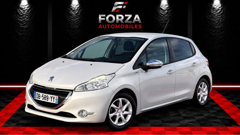 PEUGEOT 208 1.2 VTI 82 ENVI  2014