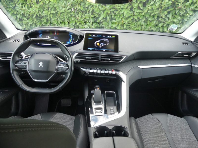 PEUGEOT 3008 HYBRID 225 ALLURE E-EAT8 2020