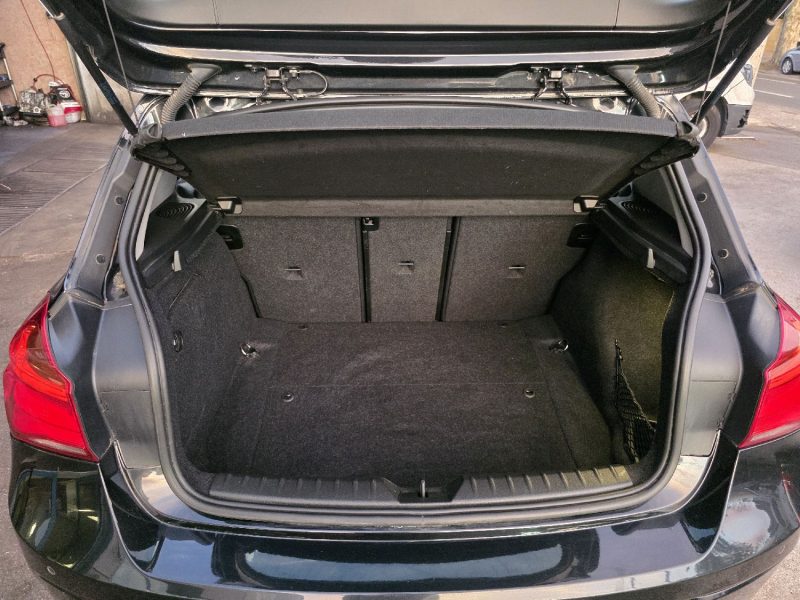 BMW SERIE 1 120D LOUNGE BA 2015