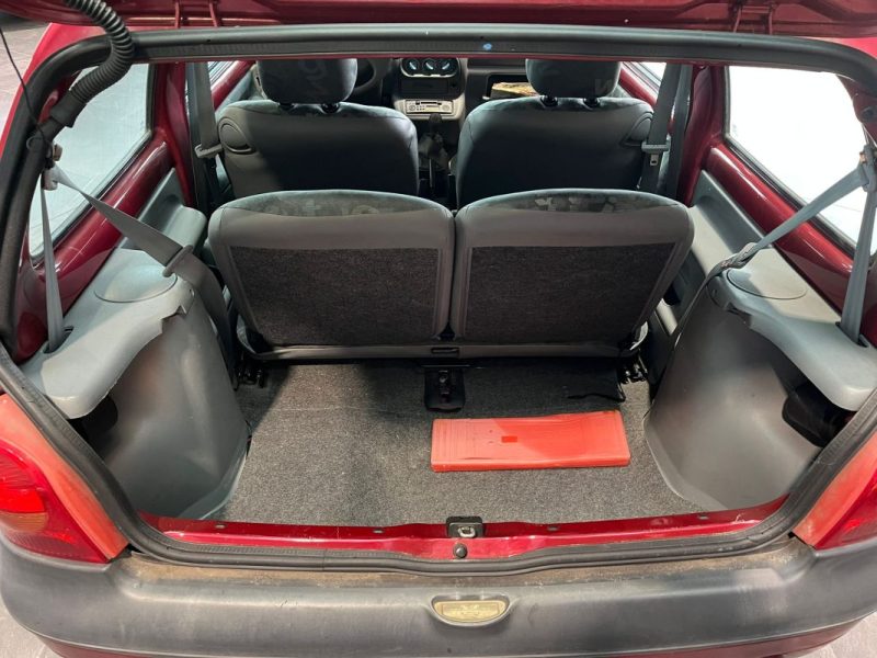 🚗 RENAULT TWINGO EXPRESSION 1.2 60ch 📊 76 750 km 🔌 Vitres électriques 🛞 Direction assistée